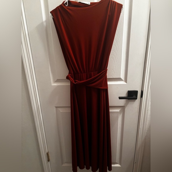 Zara belted midi dress - Picture 2 of 4